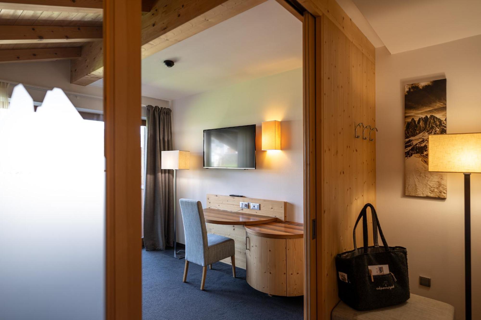Hotel Alpenroyal Castelrotto Zewnętrze zdjęcie